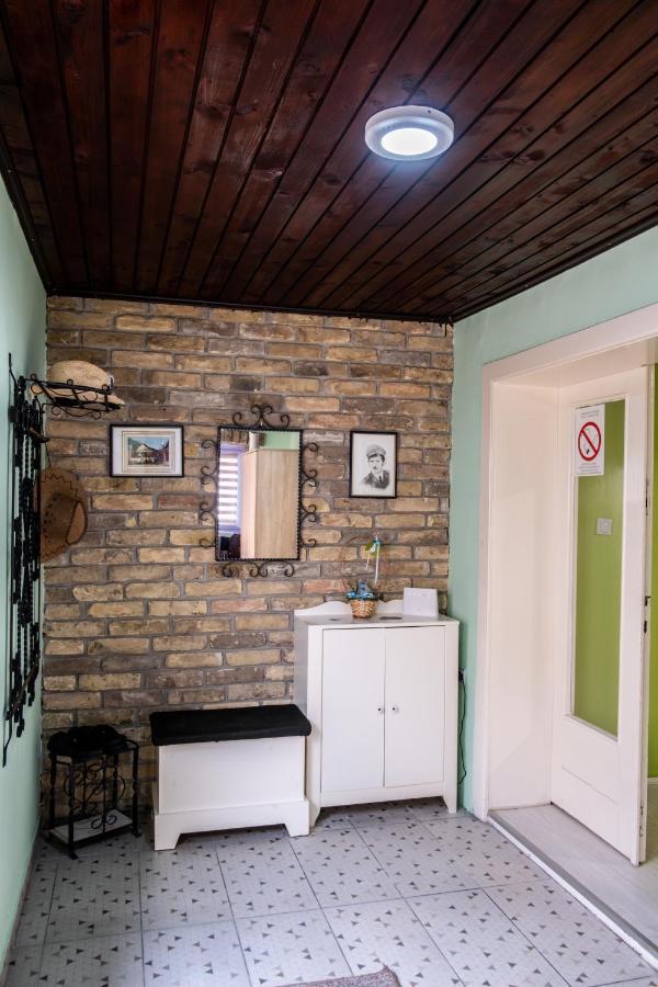 Senta Apartman Bruno מראה חיצוני תמונה