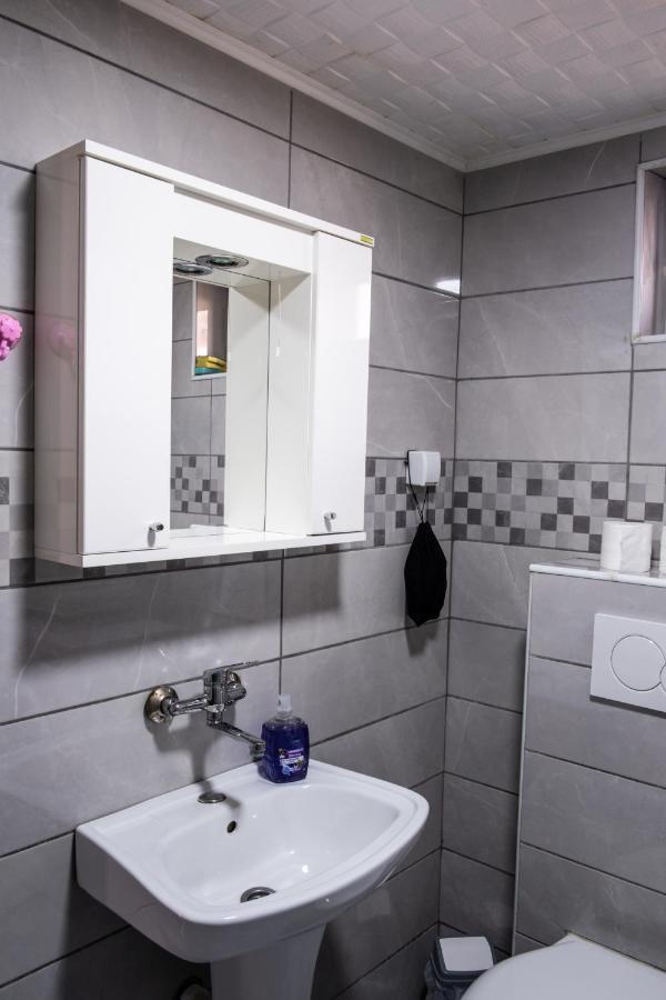 Senta Apartman Bruno מראה חיצוני תמונה