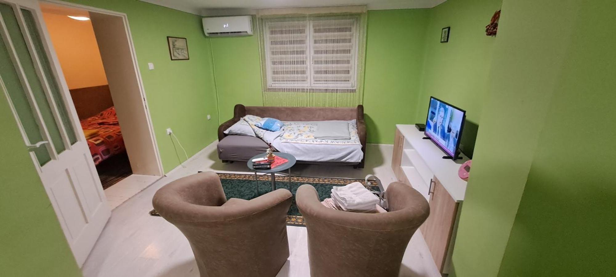 Senta Apartman Bruno מראה חיצוני תמונה